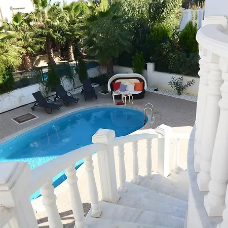 Villa Liya